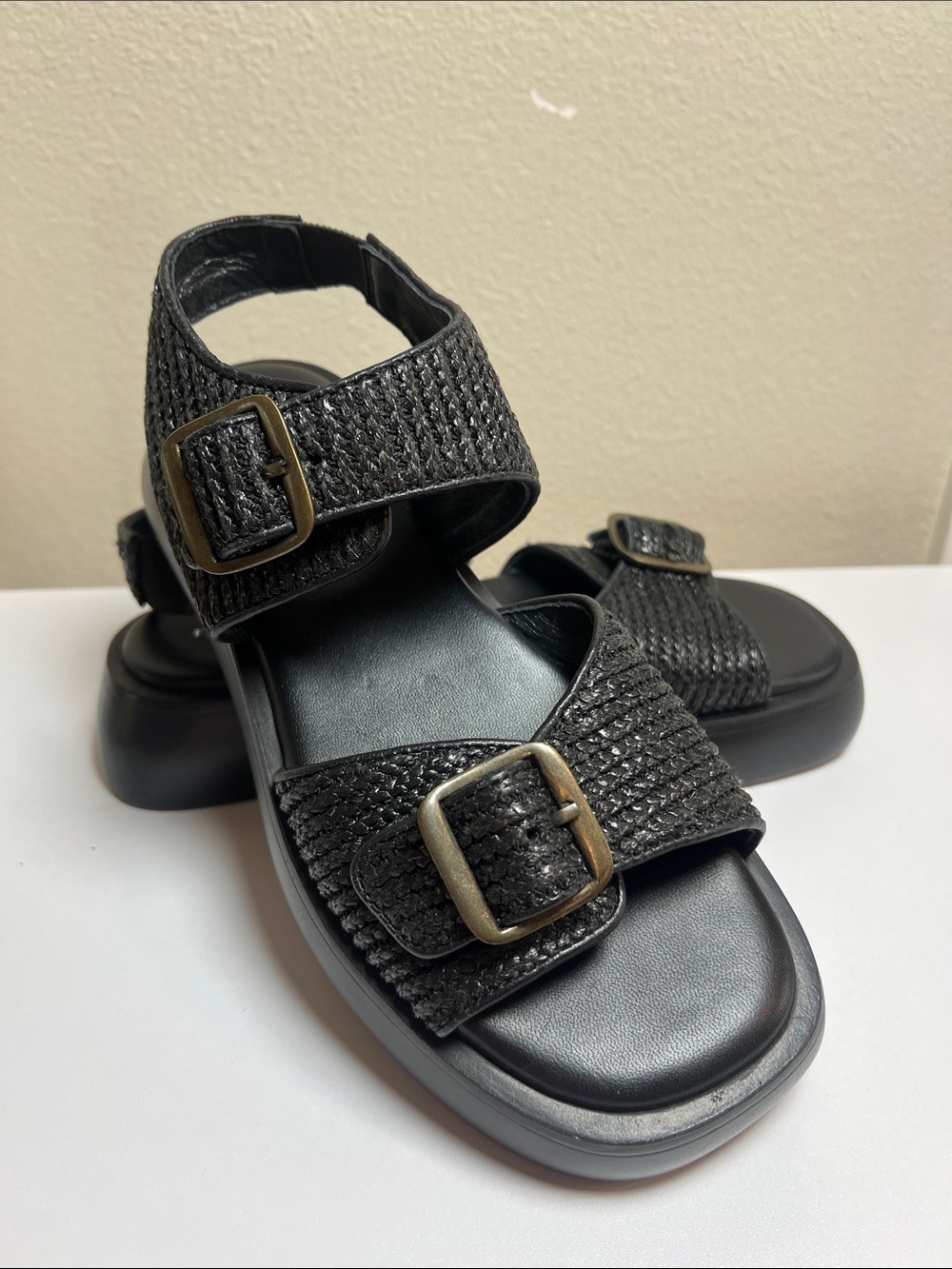 Free People Black Woven Buckle Sandals Size 8.5 - Picture 3 of 6